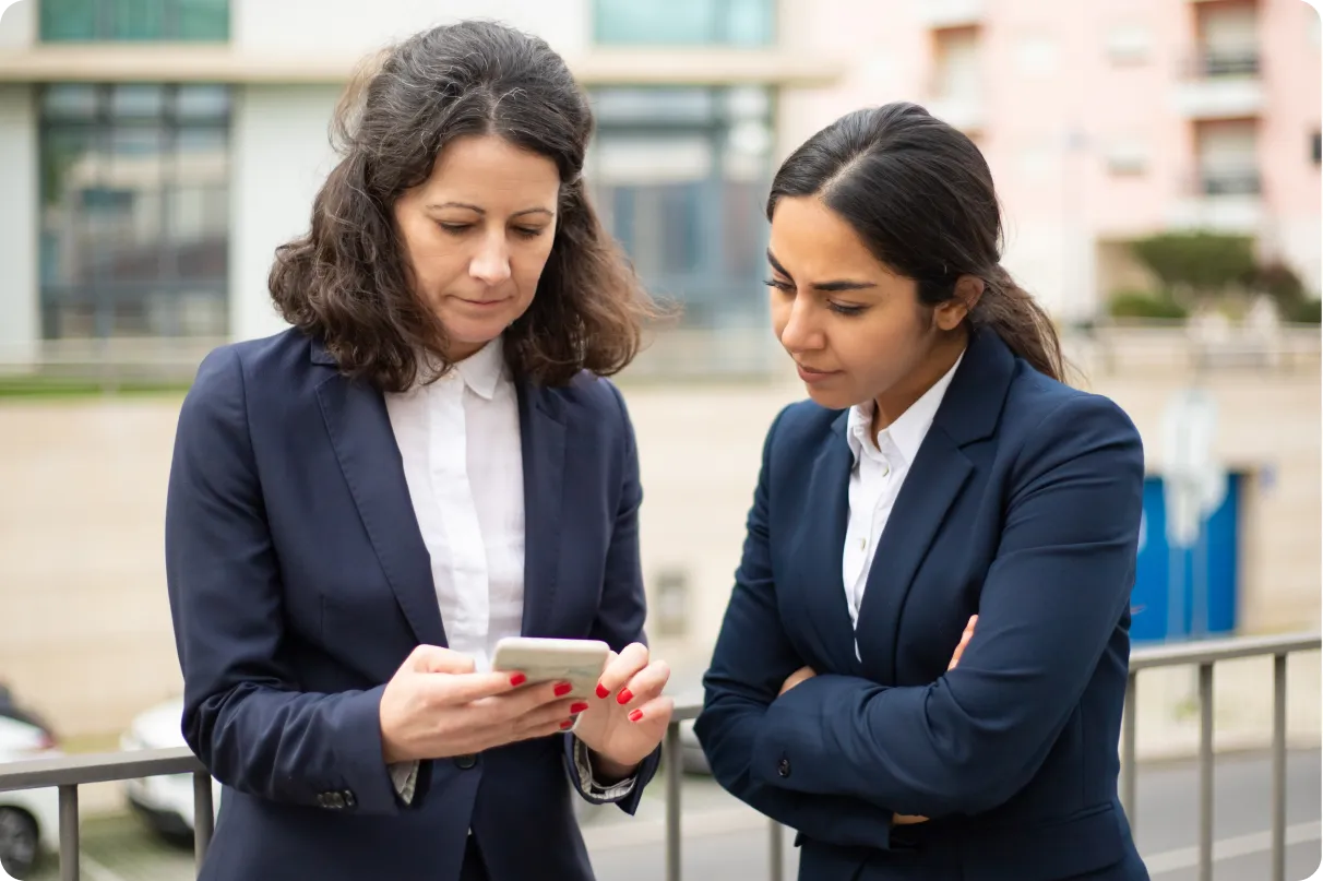 Professional at work in the HR role the internship prepares you for