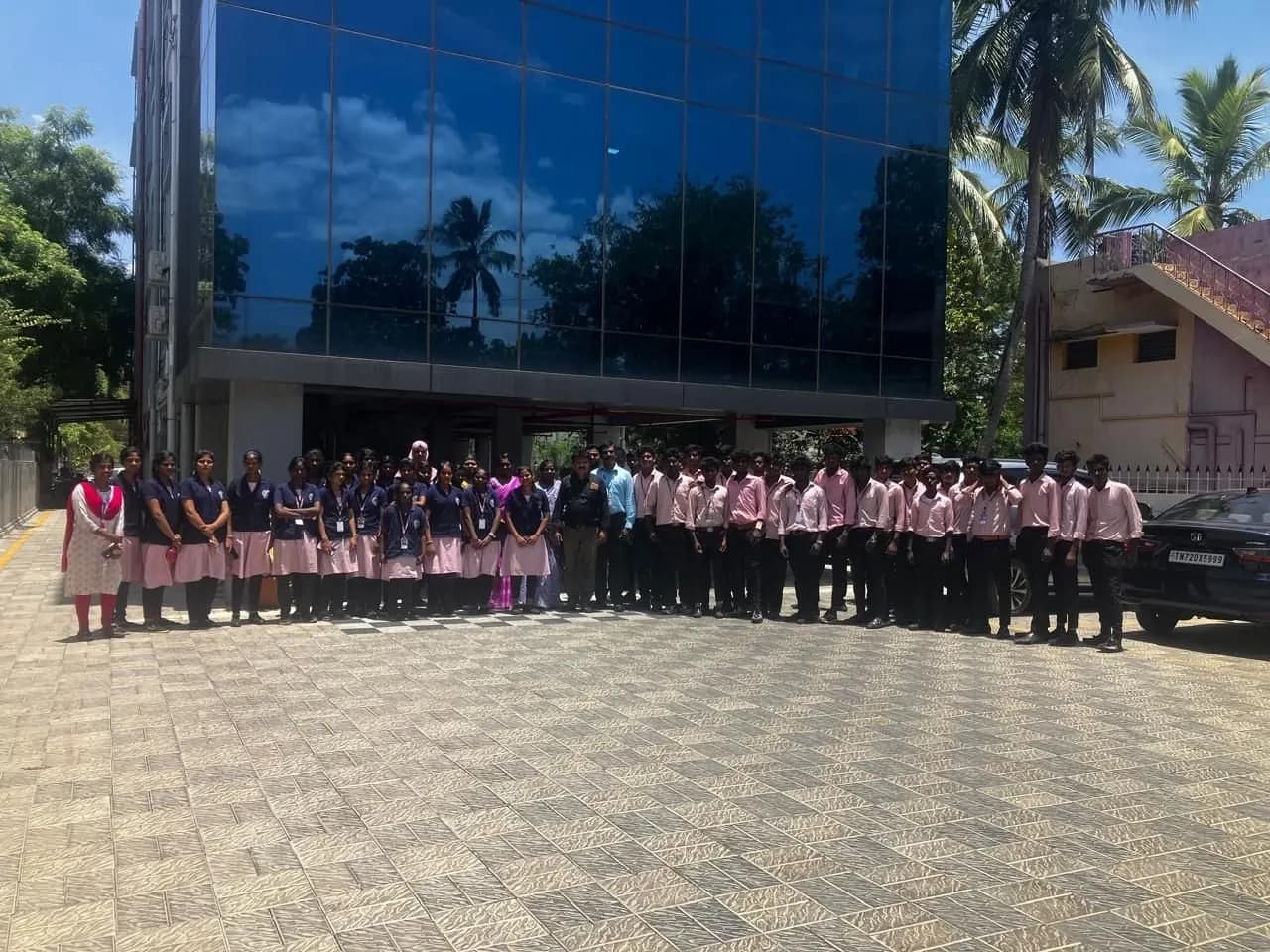Jeyaraj Annapackiam CSI Polytechnic College students on an industrial visit